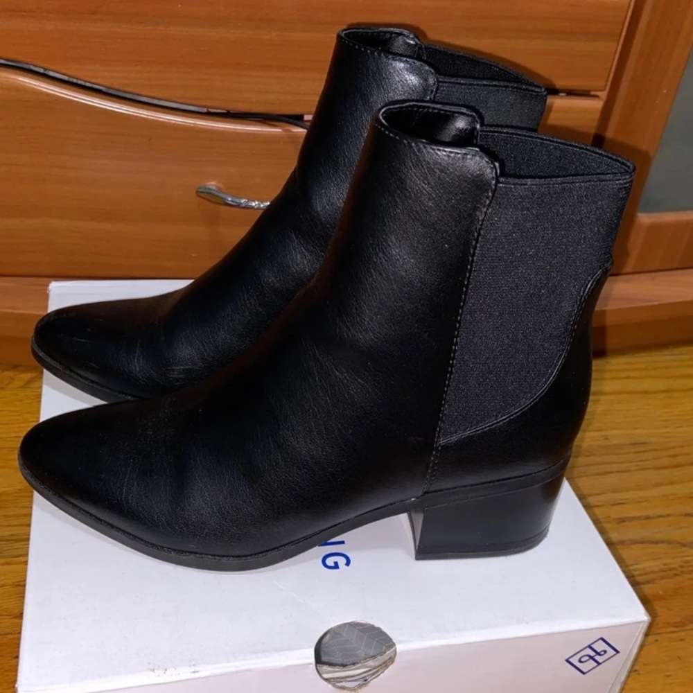 Grilin call it spring ankle boots